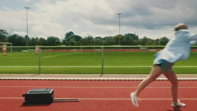 “Sleep like a champion” film: a runner on the track